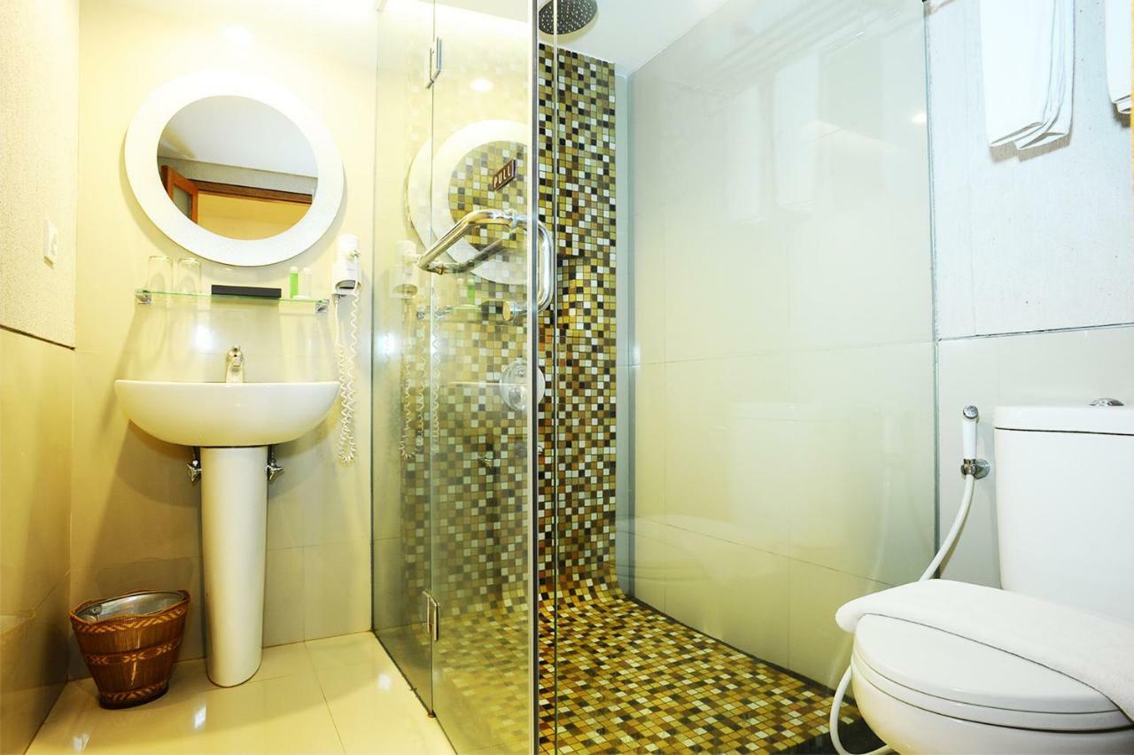 Gumilang Regency Hotel Бандунг Екстер'єр фото
